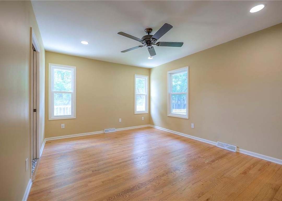 21323 W 71st Street — photo 19