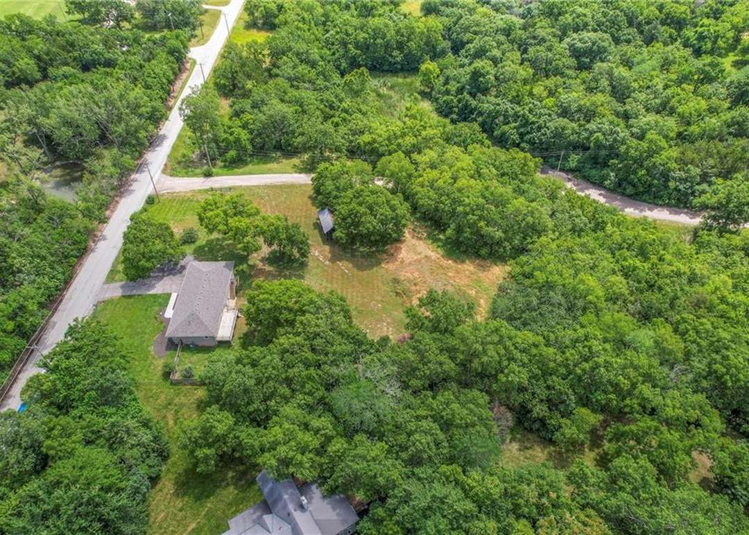 21323 W 71st Street — photo 39