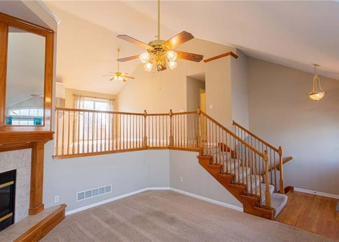 21425 Pin Oak Lane — photo 6