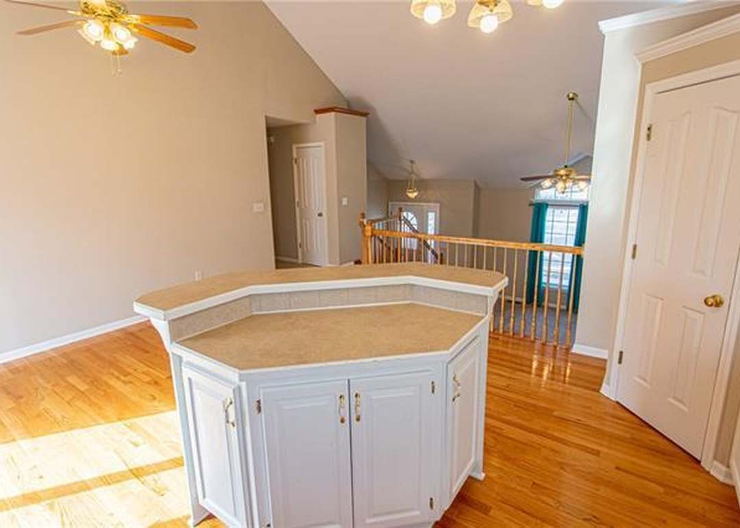 21425 Pin Oak Lane — photo 21