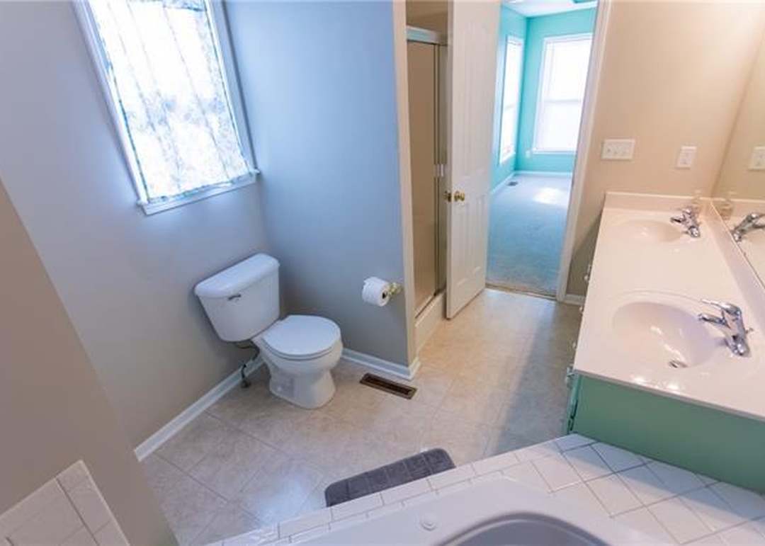 21425 Pin Oak Lane — photo 32