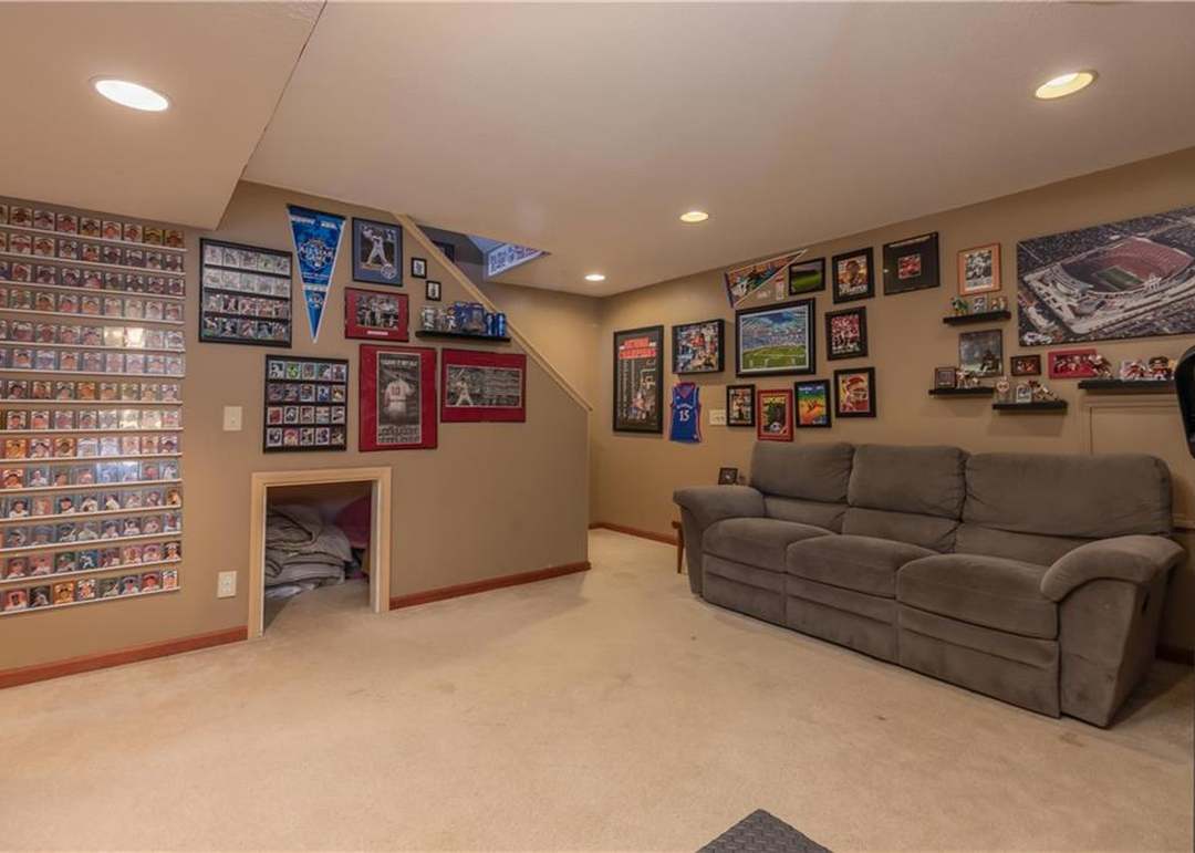 21491 W 122nd Street — photo 3
