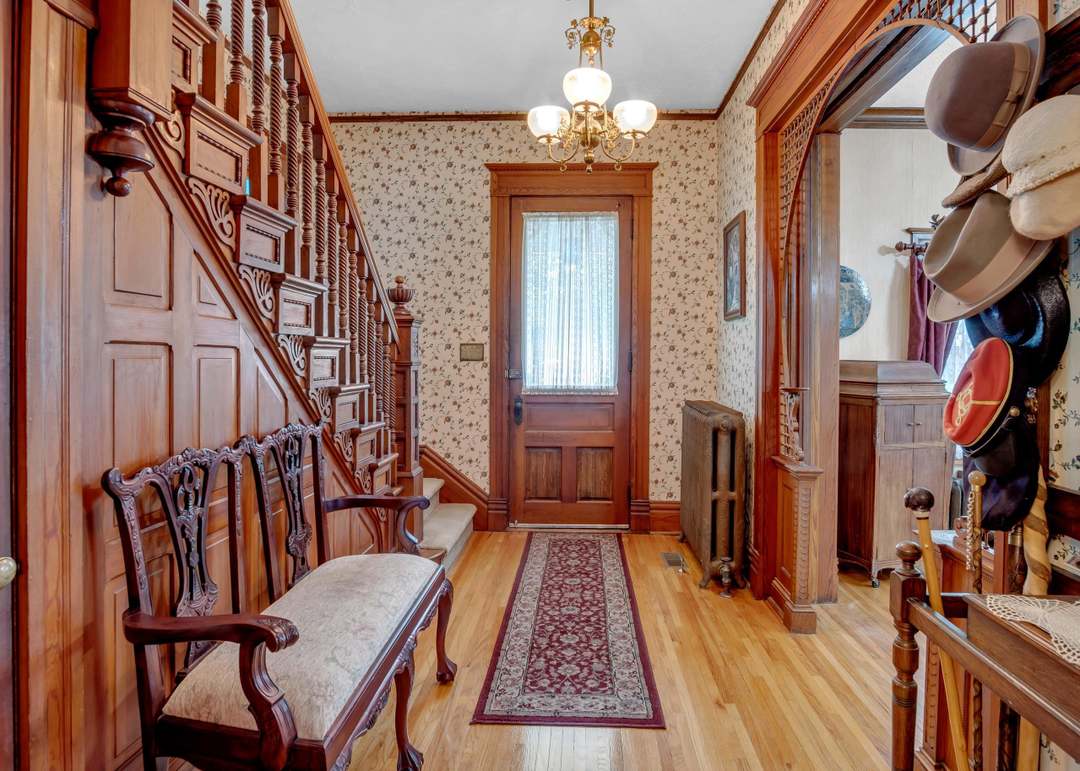 215 W Walnut Street — photo 11