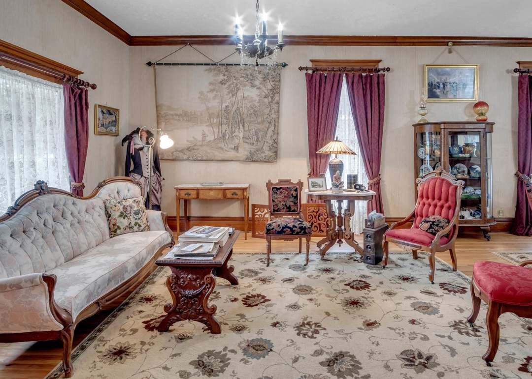 215 W Walnut Street — photo 12