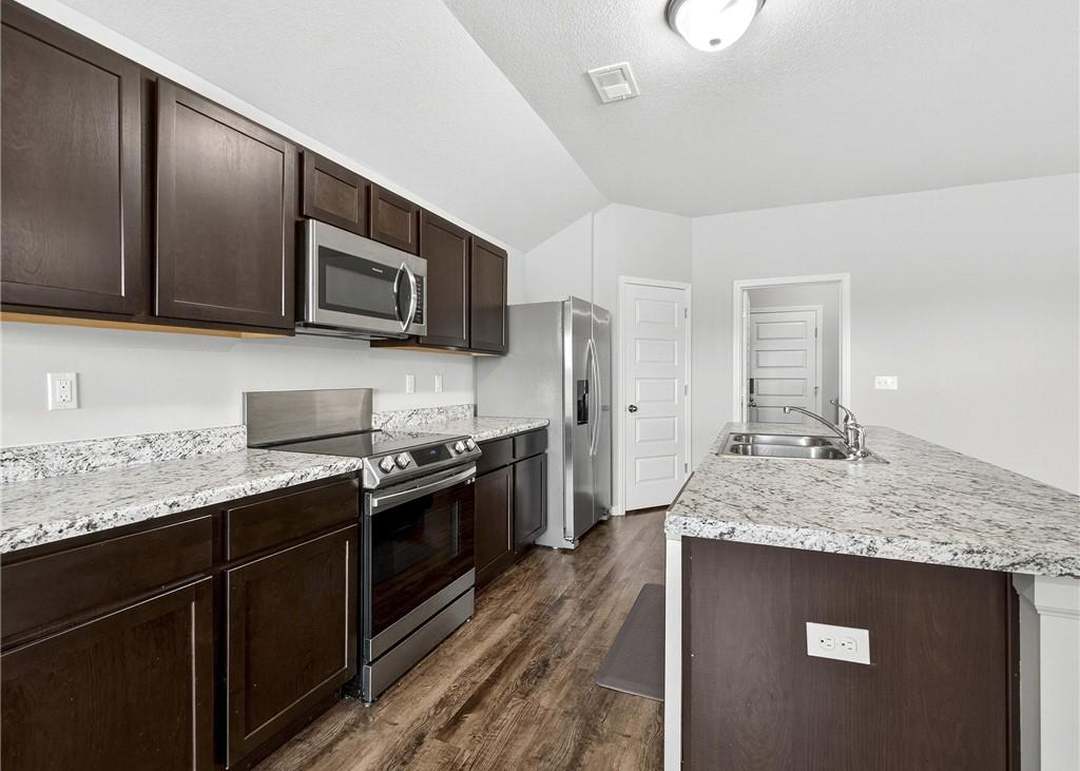 21736 Franklin Street — photo 11