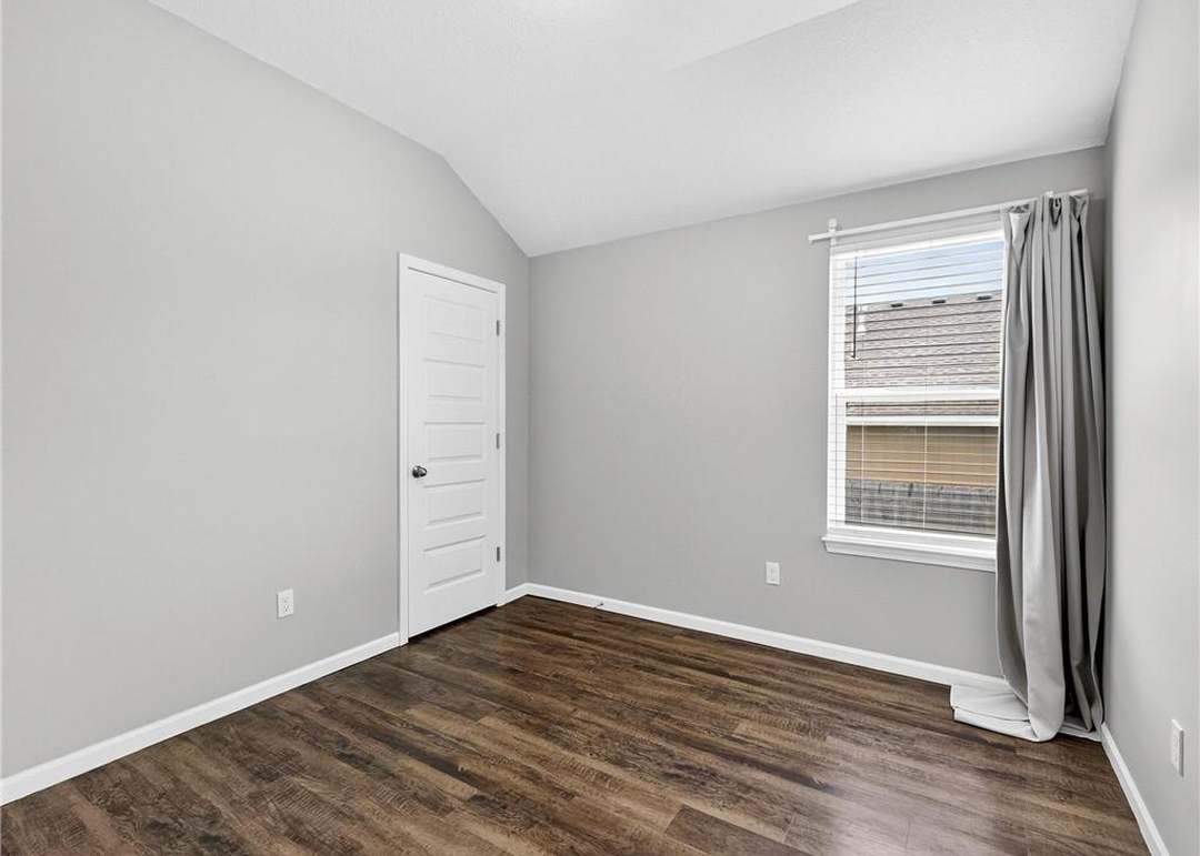21736 Franklin Street — photo 16