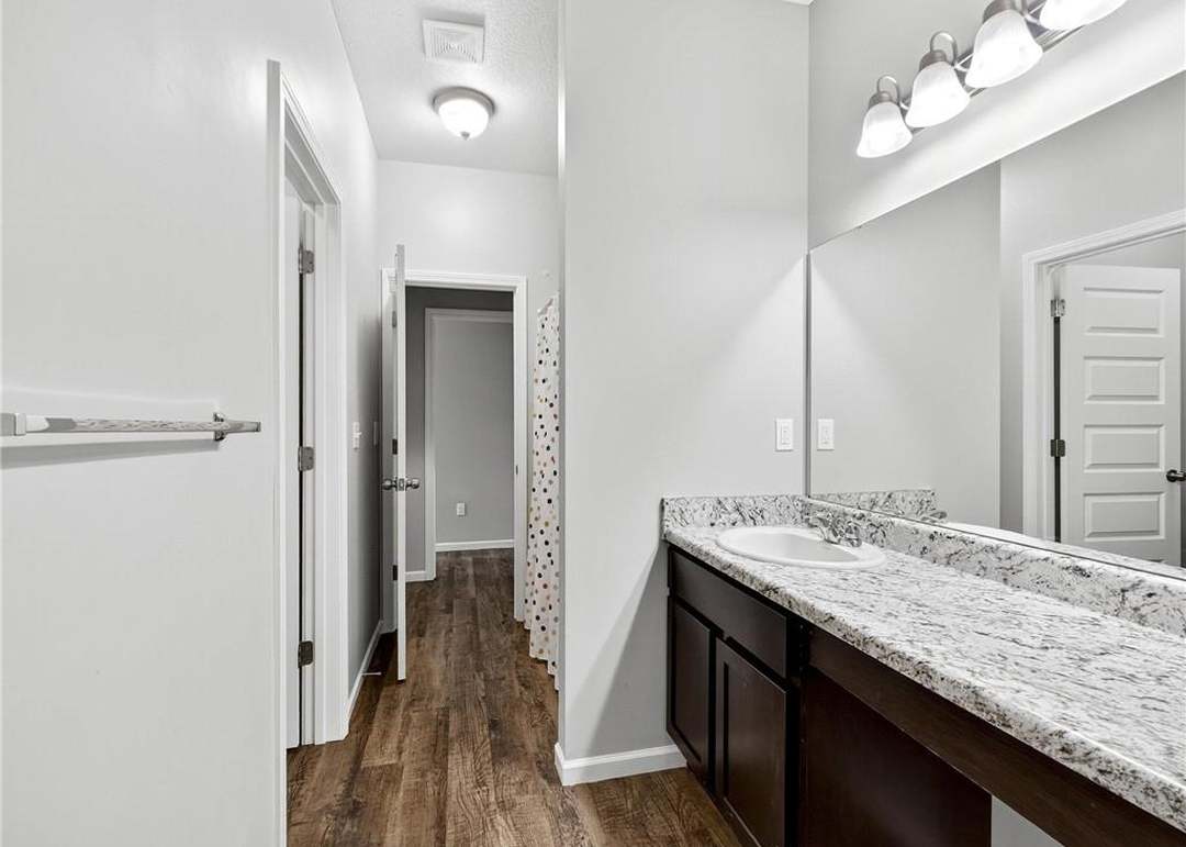 21736 Franklin Street — photo 17