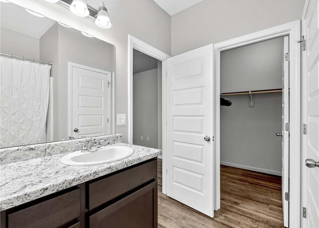 21736 Franklin Street — photo 20