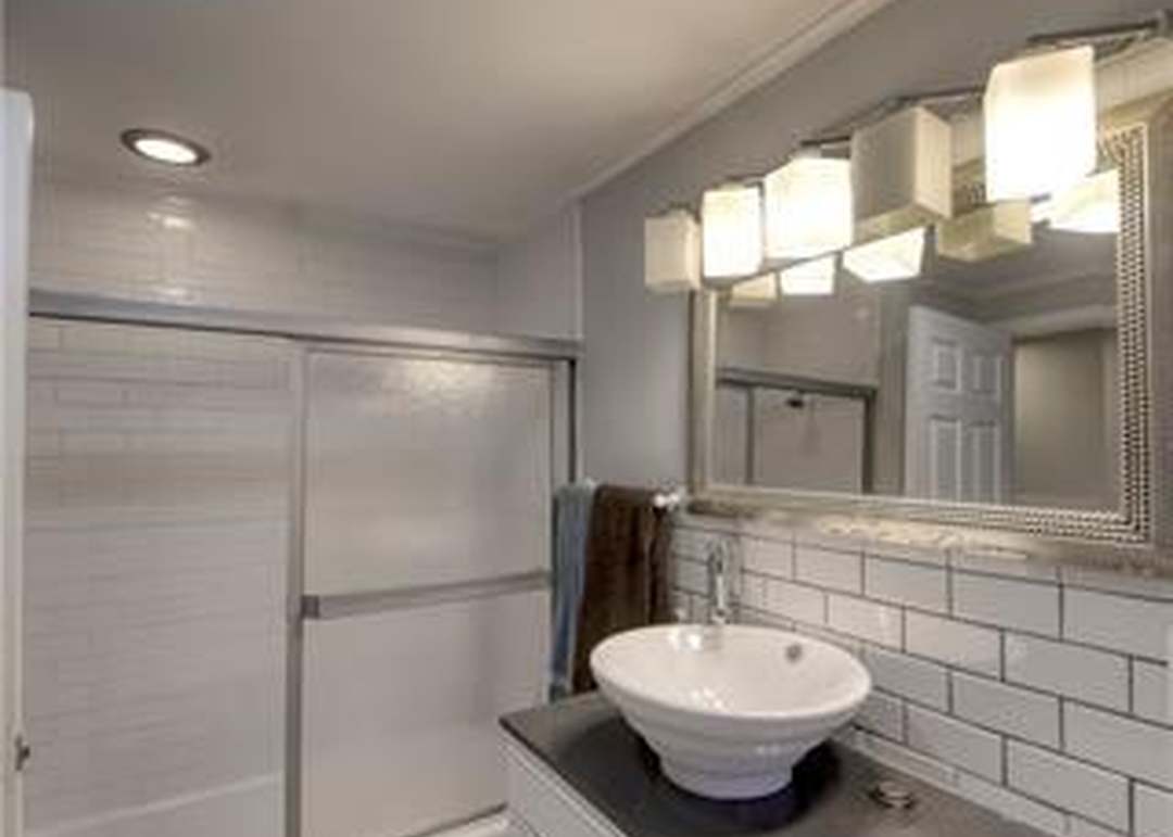 218 W 83rd Terrace — photo 21