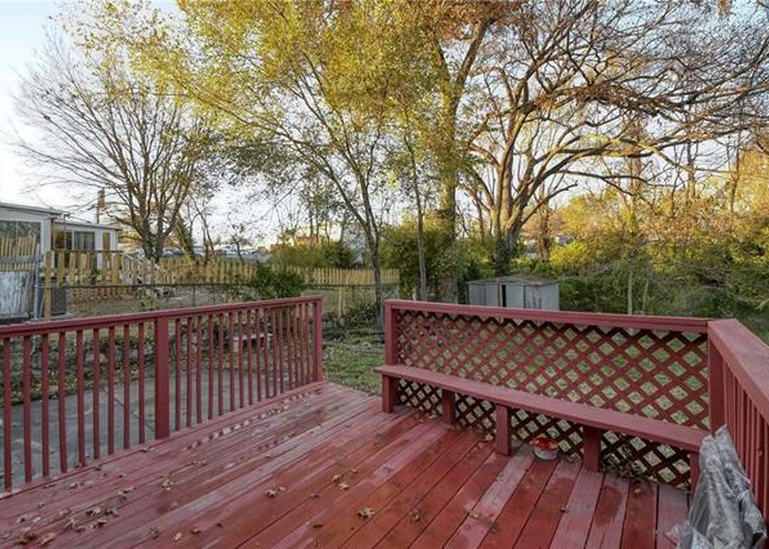 218 W 83rd Terrace — photo 25