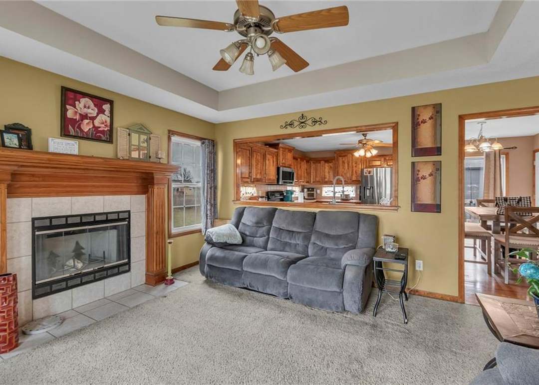 2181 Sierra Drive — photo 2