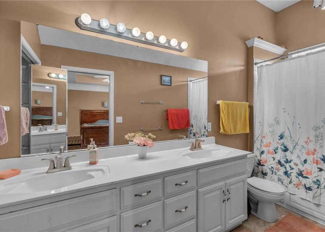 2181 Sierra Drive — photo 7