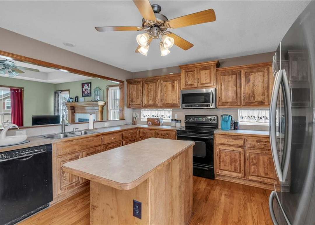 2181 Sierra Drive — photo 15
