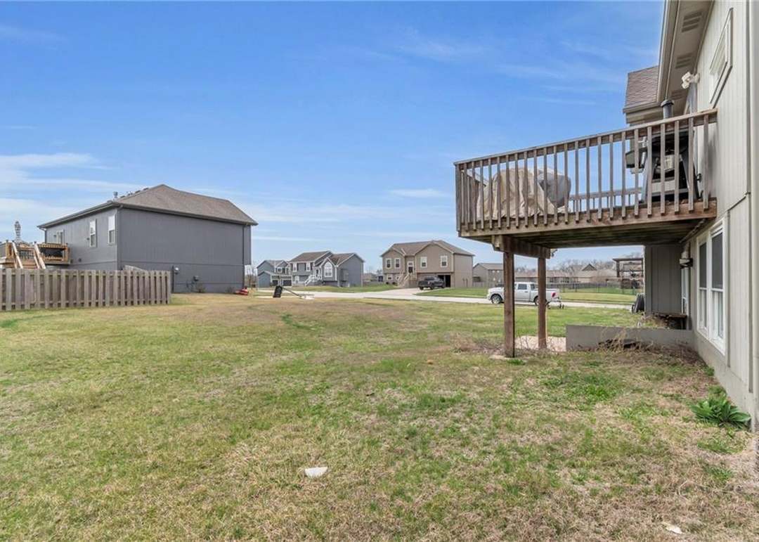 2181 Sierra Drive — photo 24