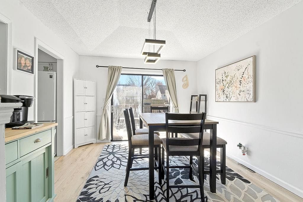 2225 E Taylor Drive — photo 10