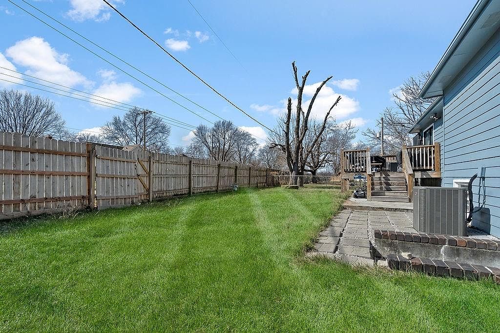 2225 E Taylor Drive — photo 29