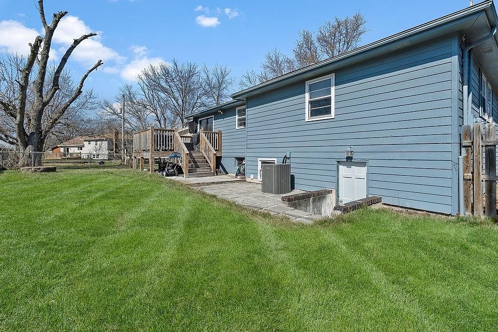2225 E Taylor Drive — photo 30