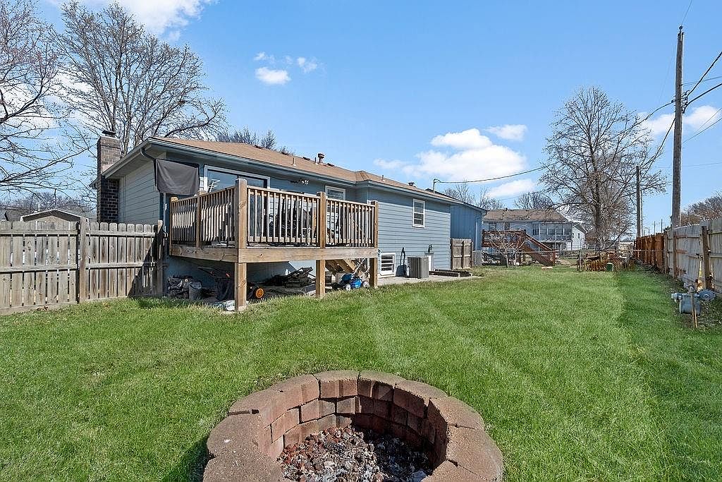 2225 E Taylor Drive — photo 31