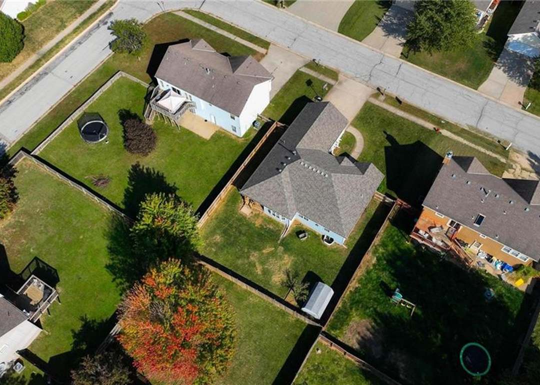 2237 NE Maybrook Drive — photo 6