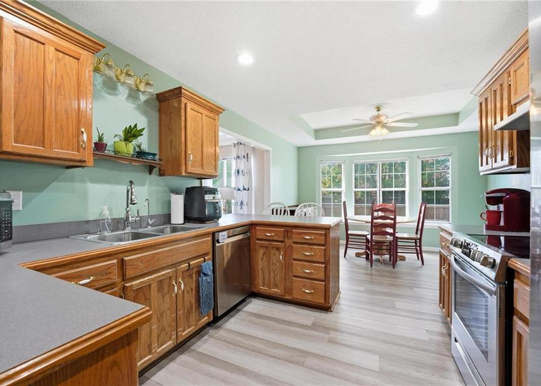 2237 NE Maybrook Drive — photo 18