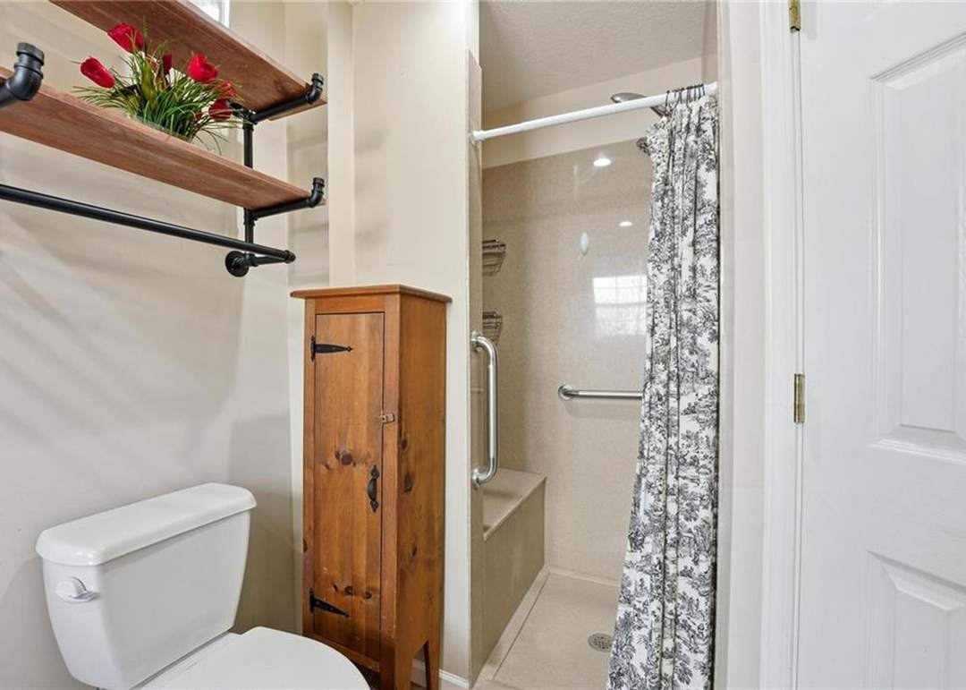 2237 NE Maybrook Drive — photo 22