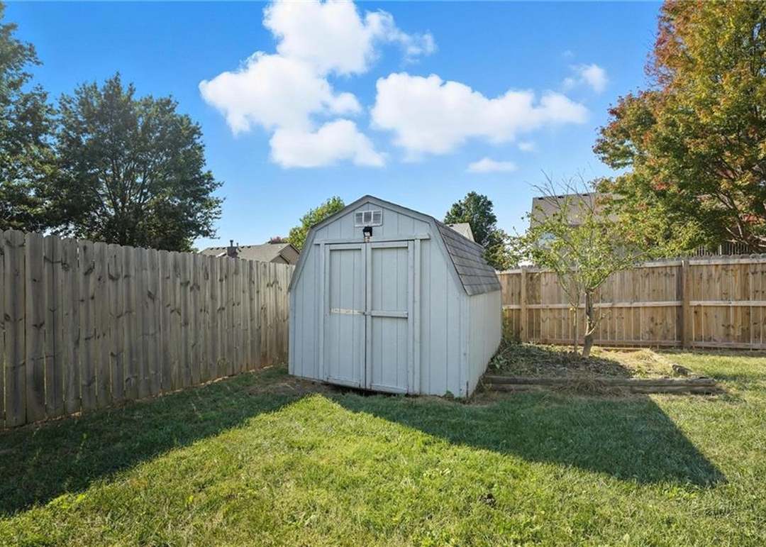 2237 NE Maybrook Drive — photo 29