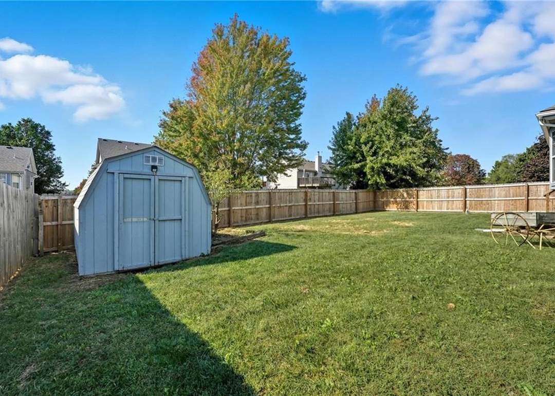 2237 NE Maybrook Drive — photo 30