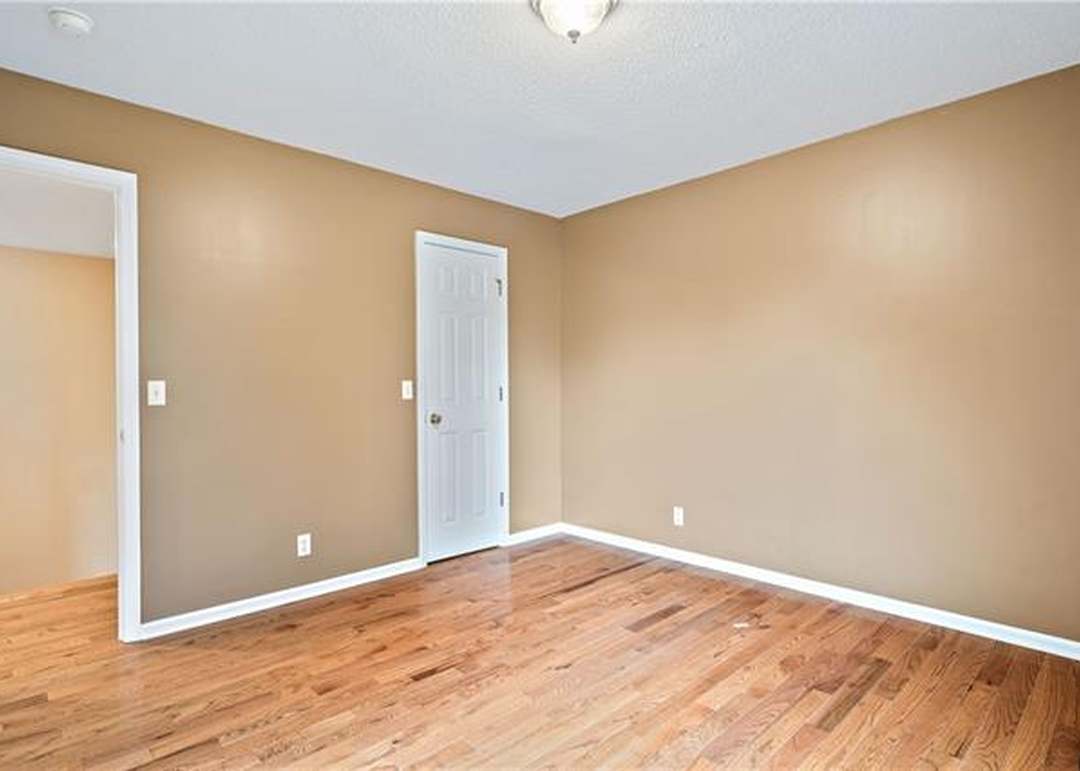 22603 W 73rd Street — photo 3