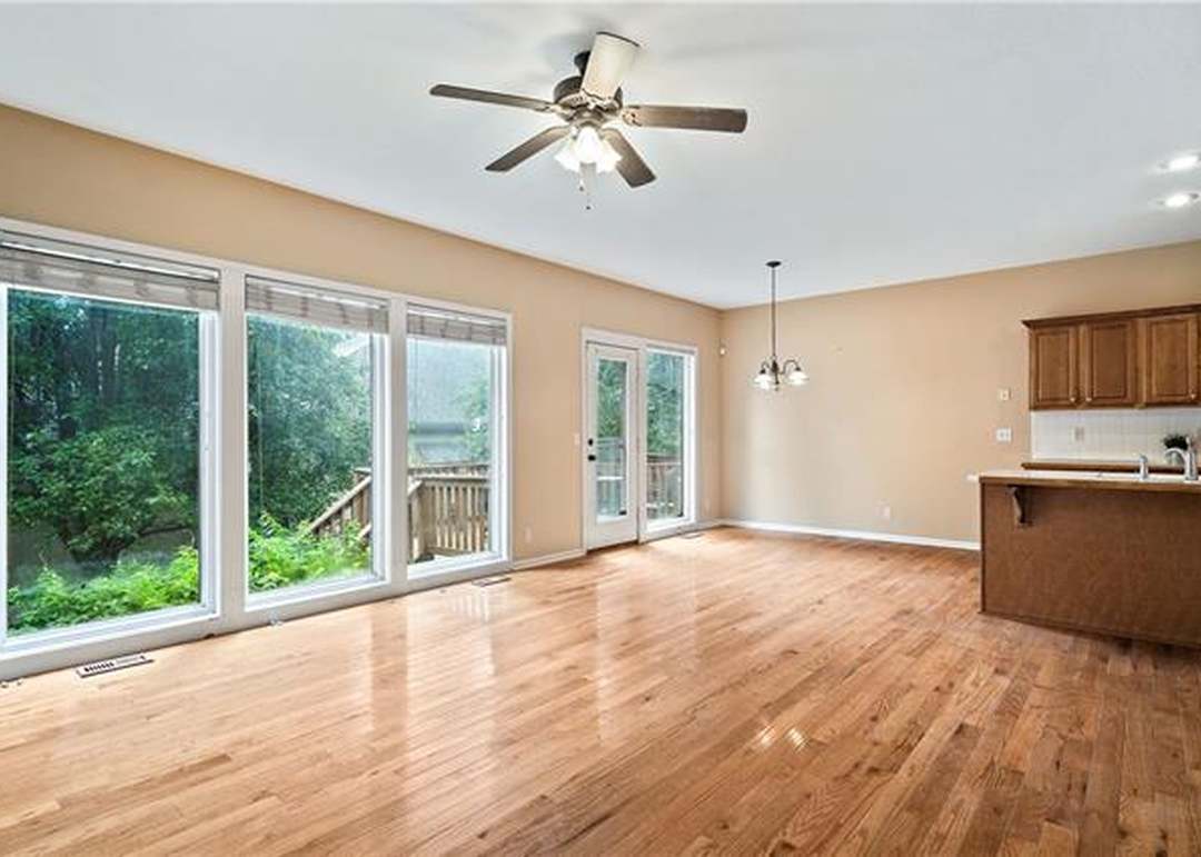 22603 W 73rd Street — photo 6