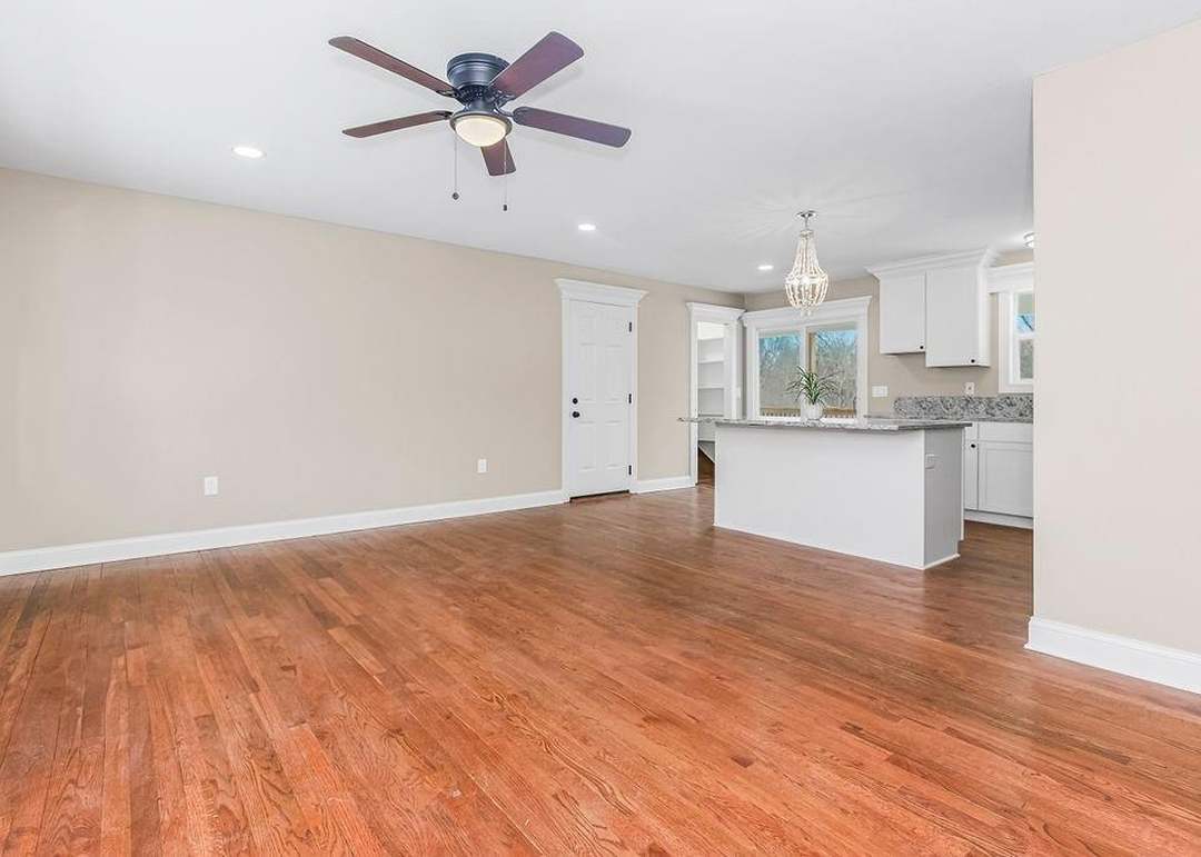 227 N 61st Street — photo 11