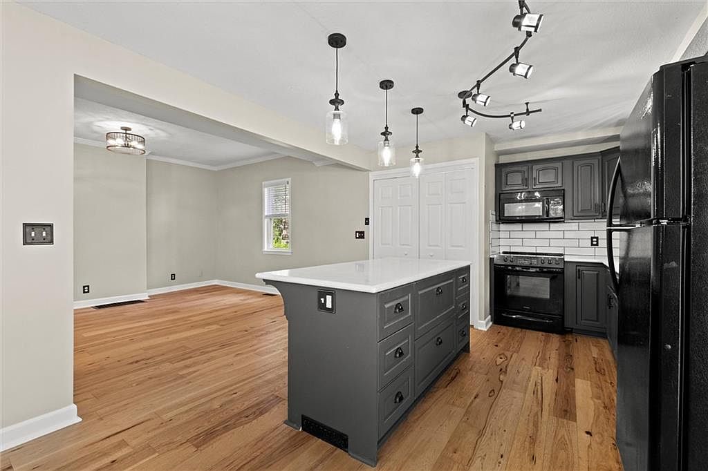 229 Park Avenue — photo 9