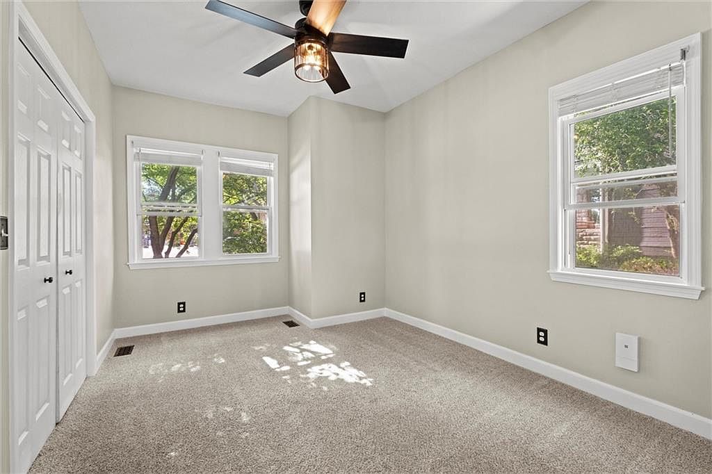 229 Park Avenue — photo 12