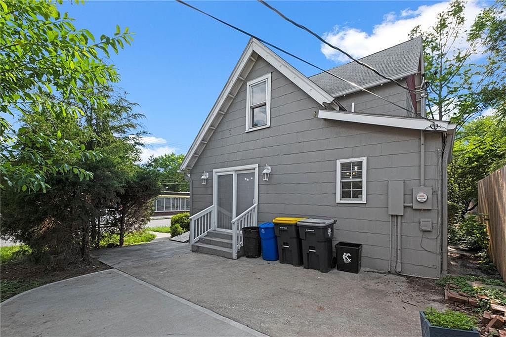 229 Park Avenue — photo 28