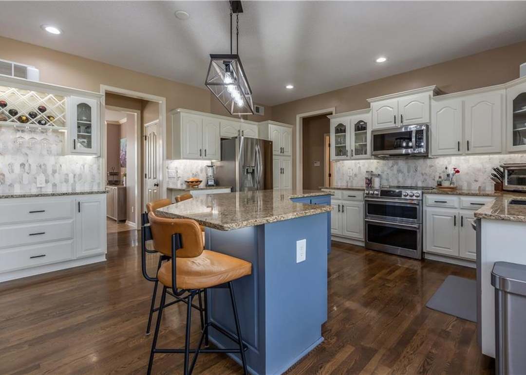 23110 W 46th Terrace — photo 18