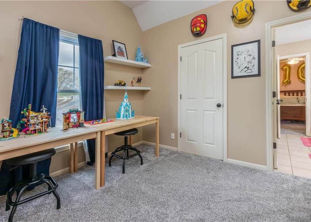 23110 W 46th Terrace — photo 31