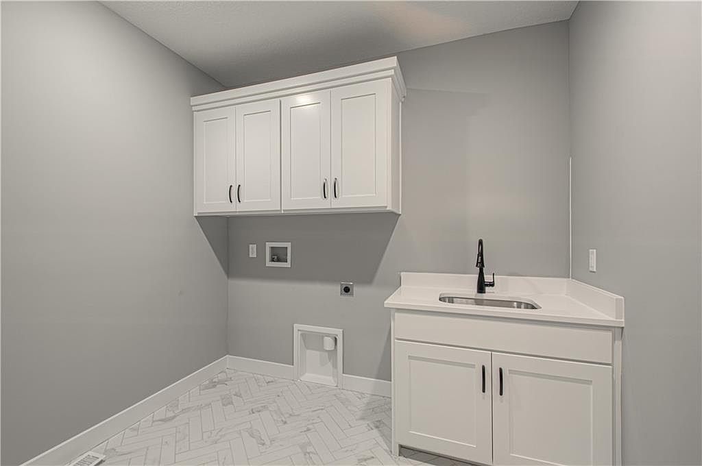 2318 Larkspur Lane — photo 18