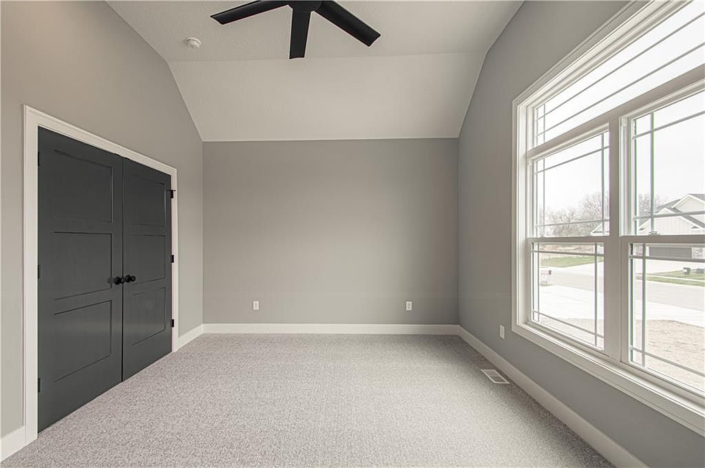 2318 Larkspur Lane — photo 26