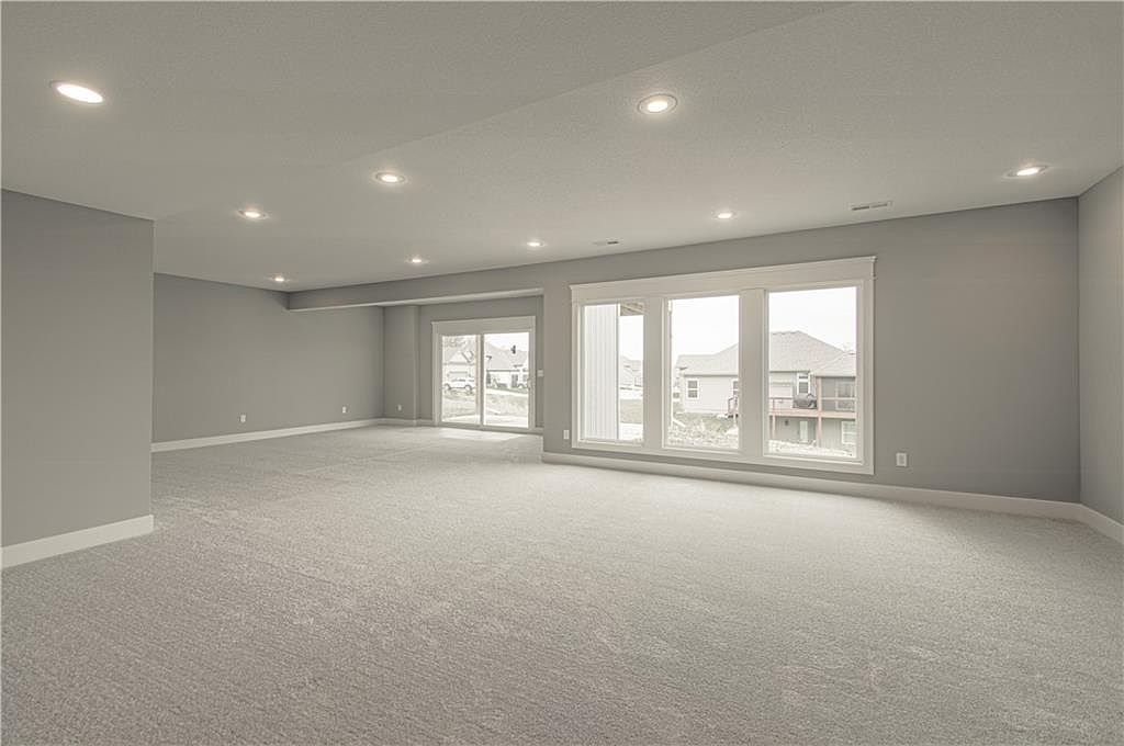 2318 Larkspur Lane — photo 29