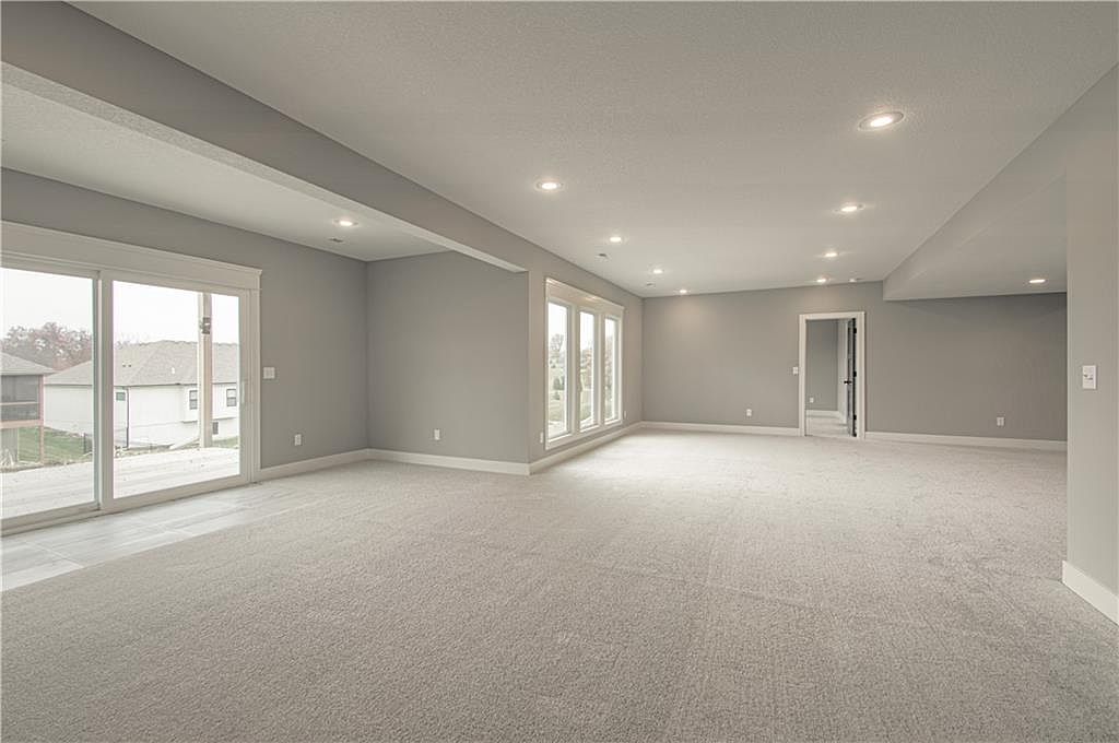 2318 Larkspur Lane — photo 31