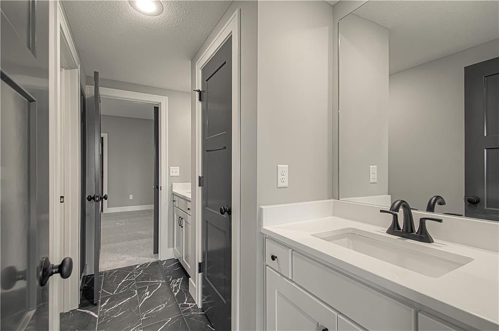 2318 Larkspur Lane — photo 36