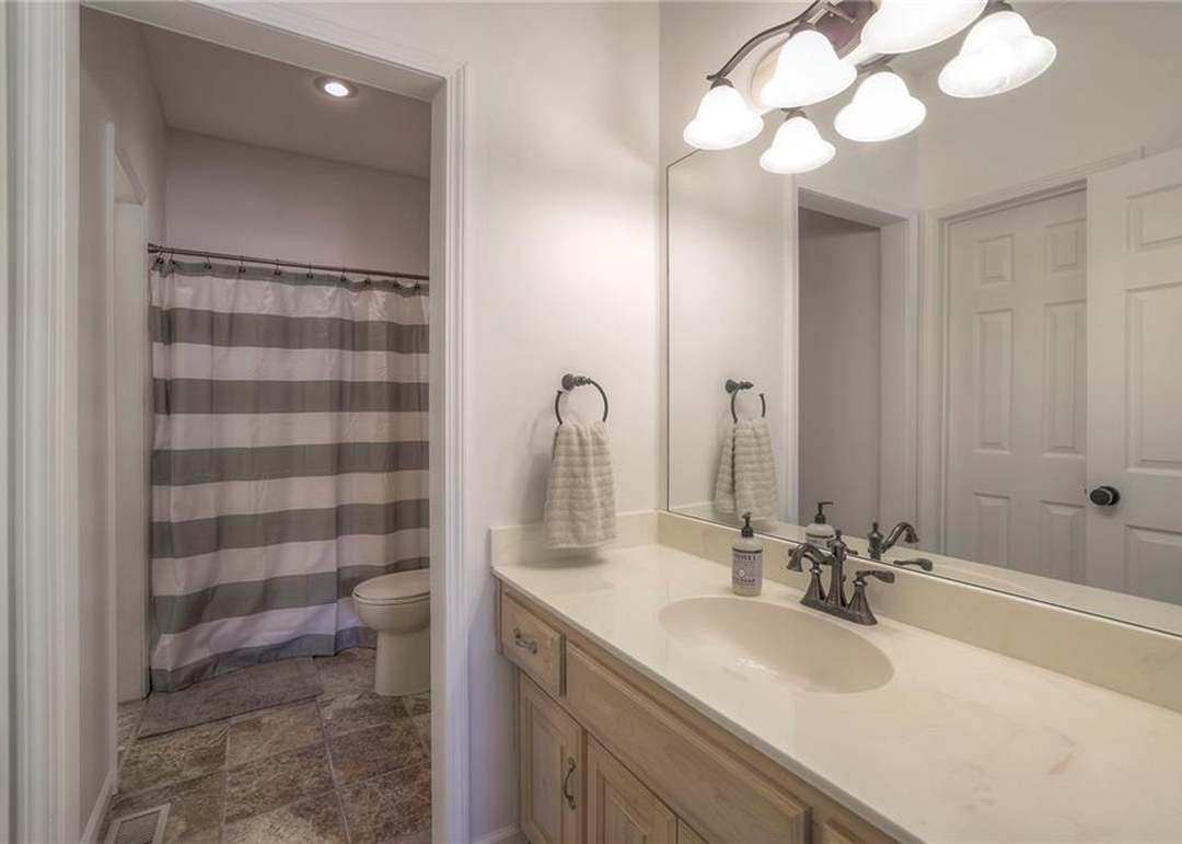 2322 W Johnston Street — photo 7