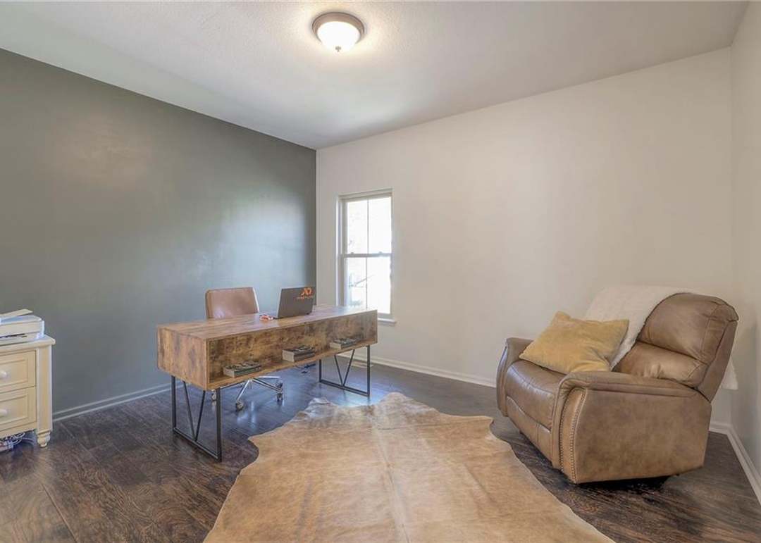 2322 W Johnston Street — photo 12