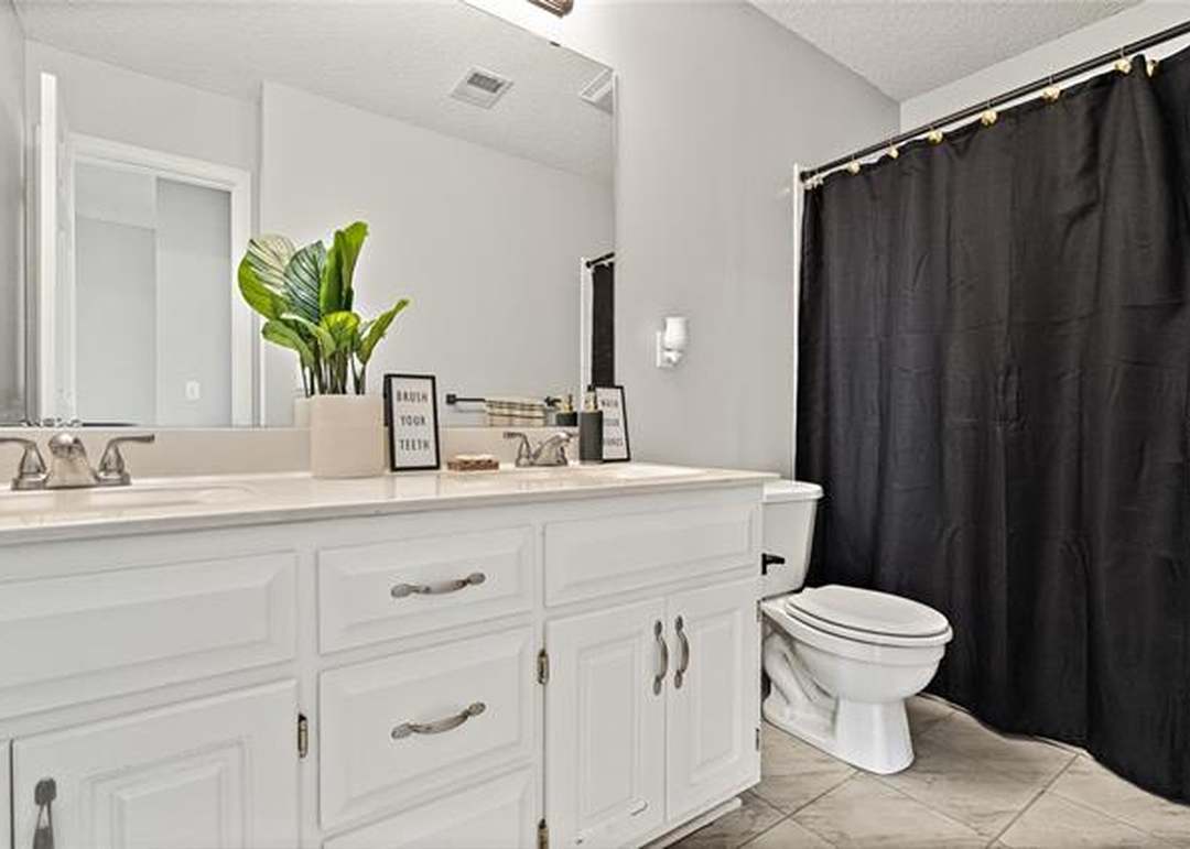 23309 W 45th Terrace — photo 5