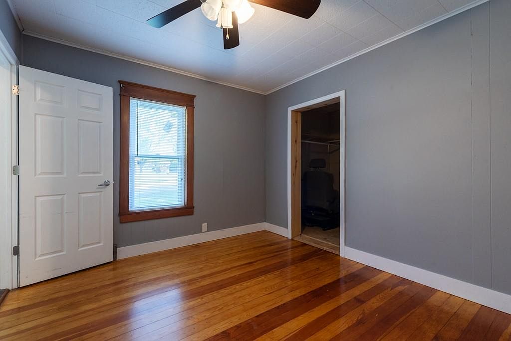 2400 Harvard Avenue — photo 6