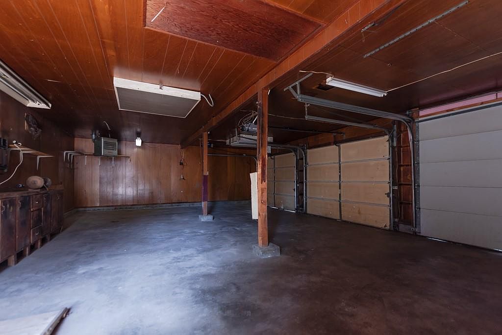2400 Harvard Avenue — photo 25