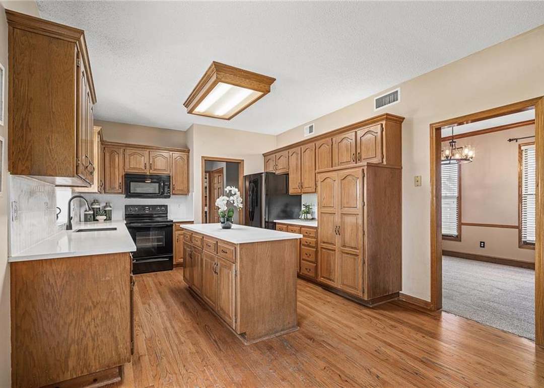 2409 SW Emerald Creek Place — photo 16