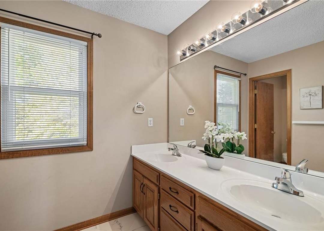 2409 SW Emerald Creek Place — photo 30