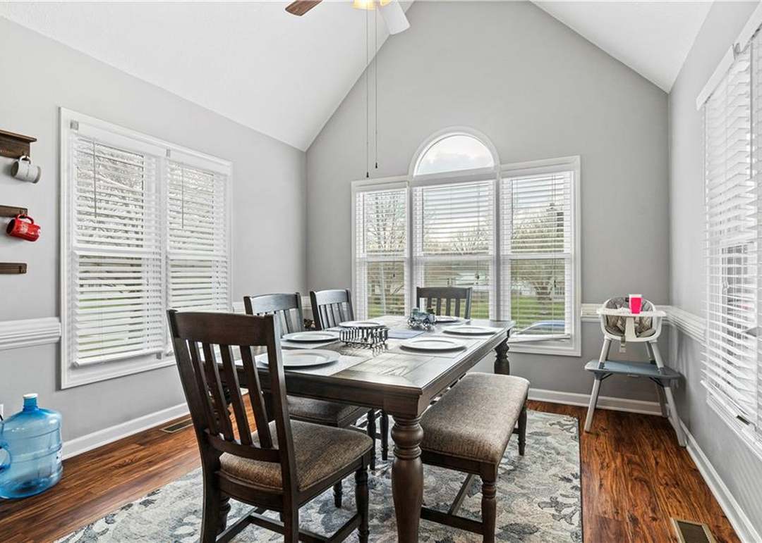 2431 S Seminole Drive — photo 14