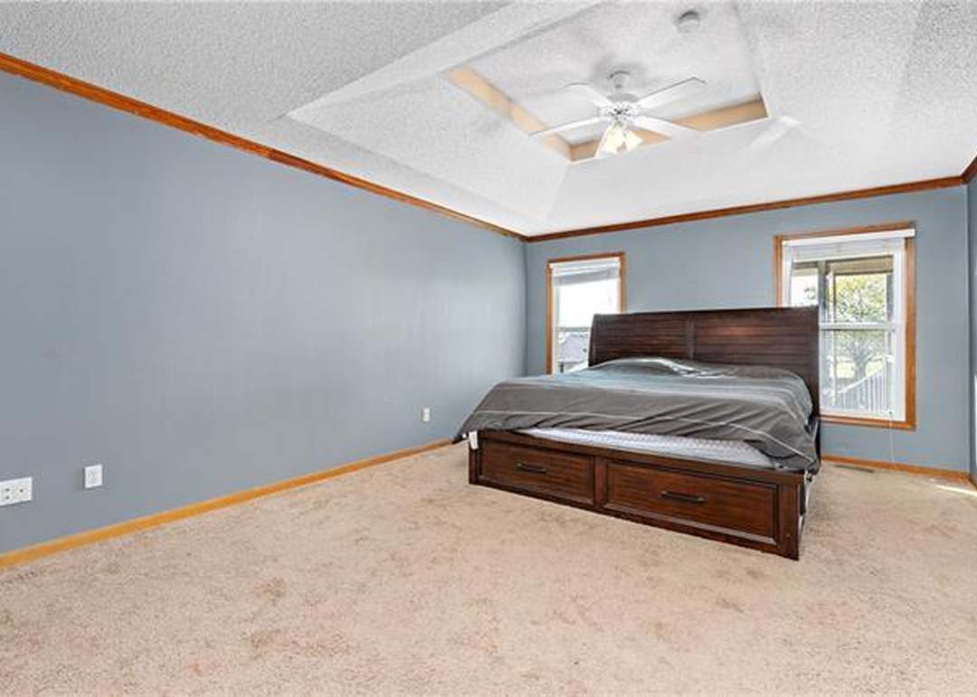 249 W COLLEEN Drive — photo 7