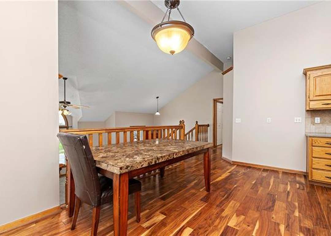 249 W COLLEEN Drive — photo 16
